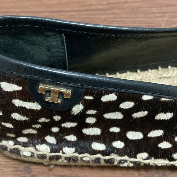 Tory Burch Black & White Pony Hair Espadrilles/Black Leather Trim. Size 10.5 M. - Picture 3 of 8